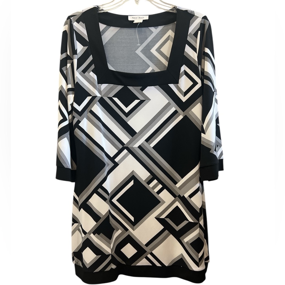 White House Black Market Black and White Geometric Tunic Blouse Size Medium